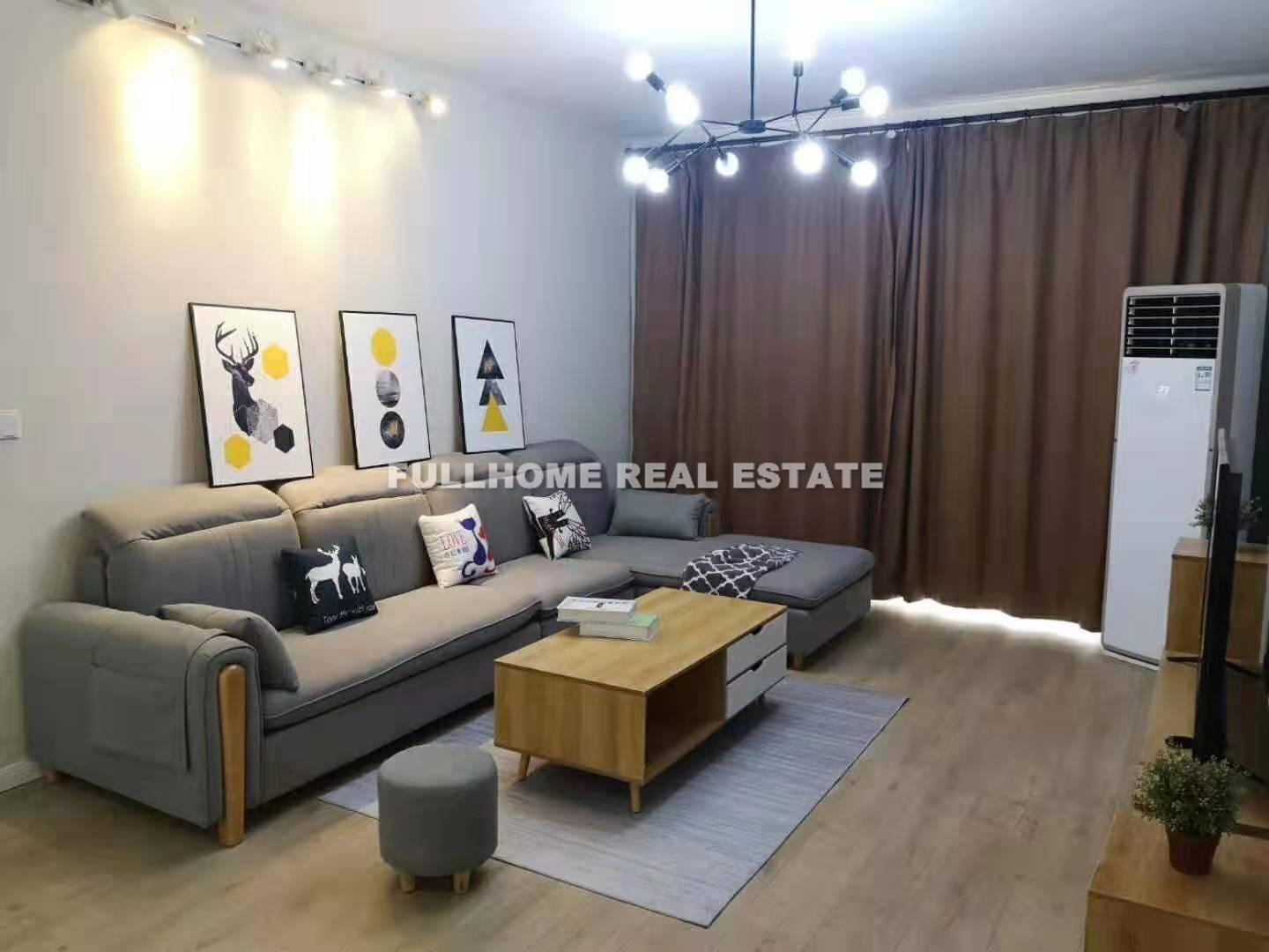 Louis Triumph Palace - 2 bedroom apartment in Shanghai, Zhongshan Park, Downtown