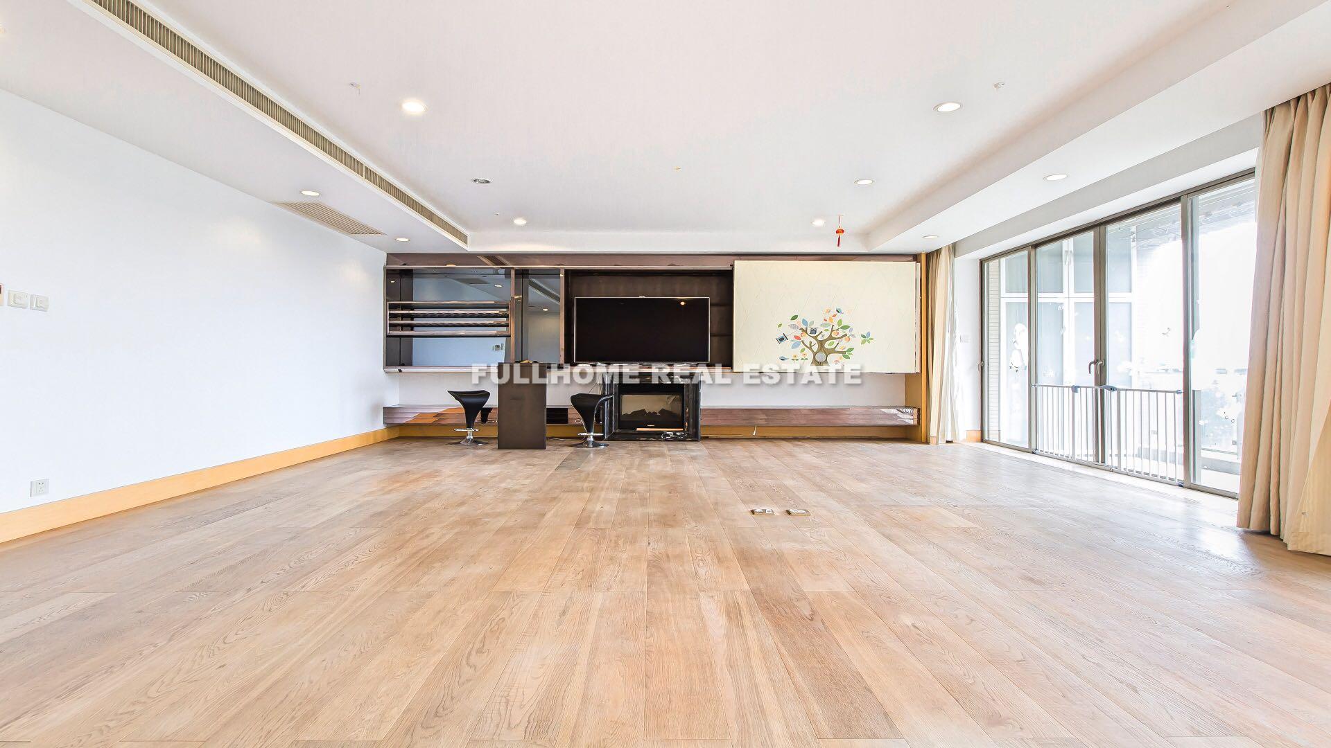 Central Residences - 4 bedroom apartment in Shanghai, FFC, Downtown