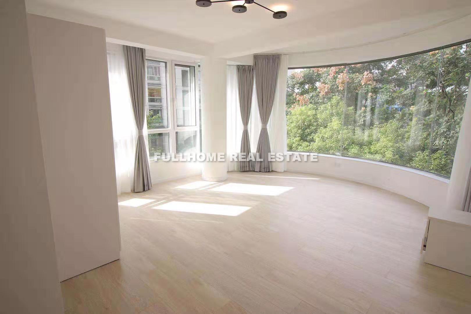 Top Of City - 4 bedroom apartment in Shanghai, People Square, Downtown