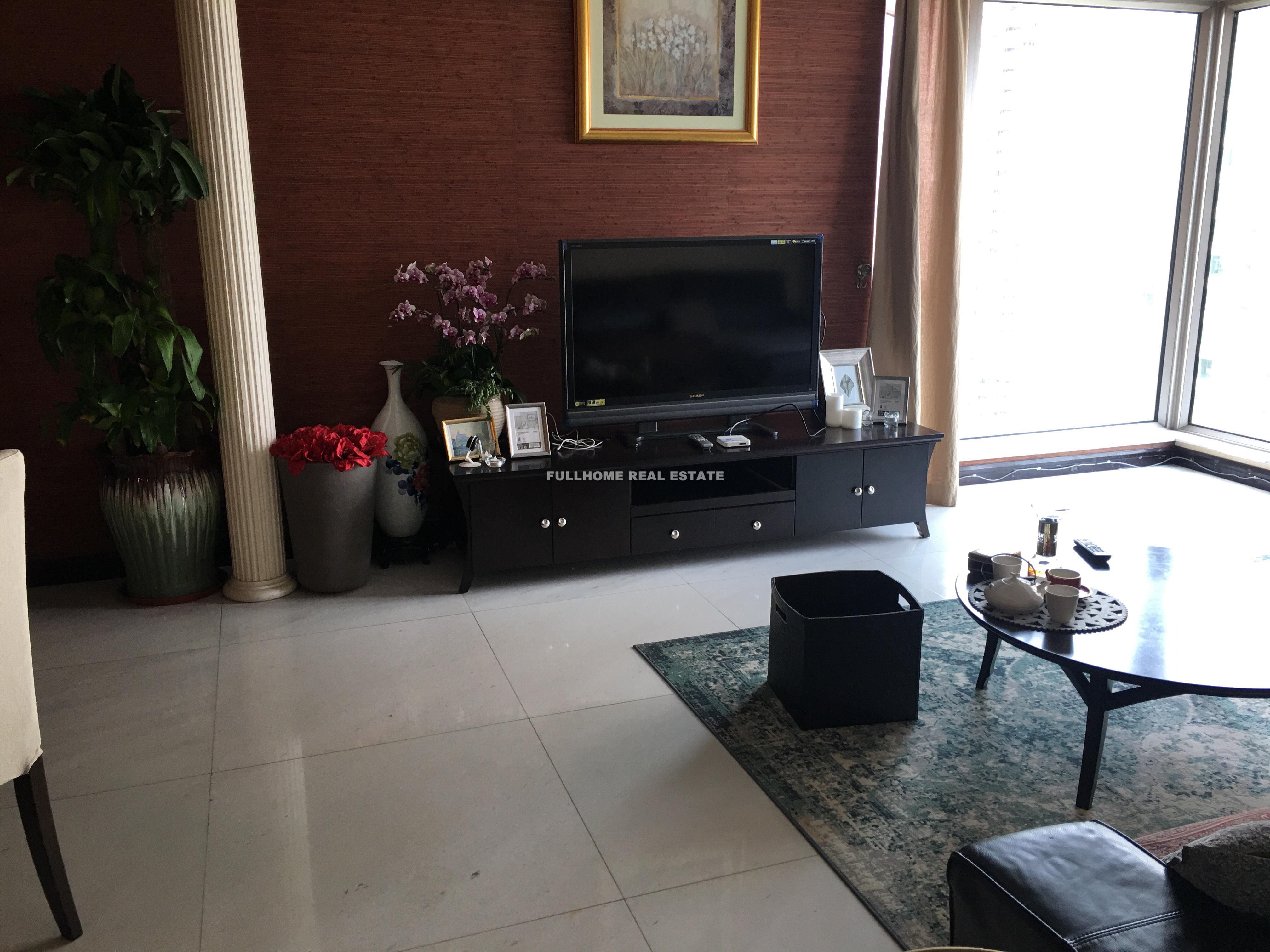 Shimao Riviera Garden - 1 bedroom apartment in Shanghai, Lujiazui, Pudong