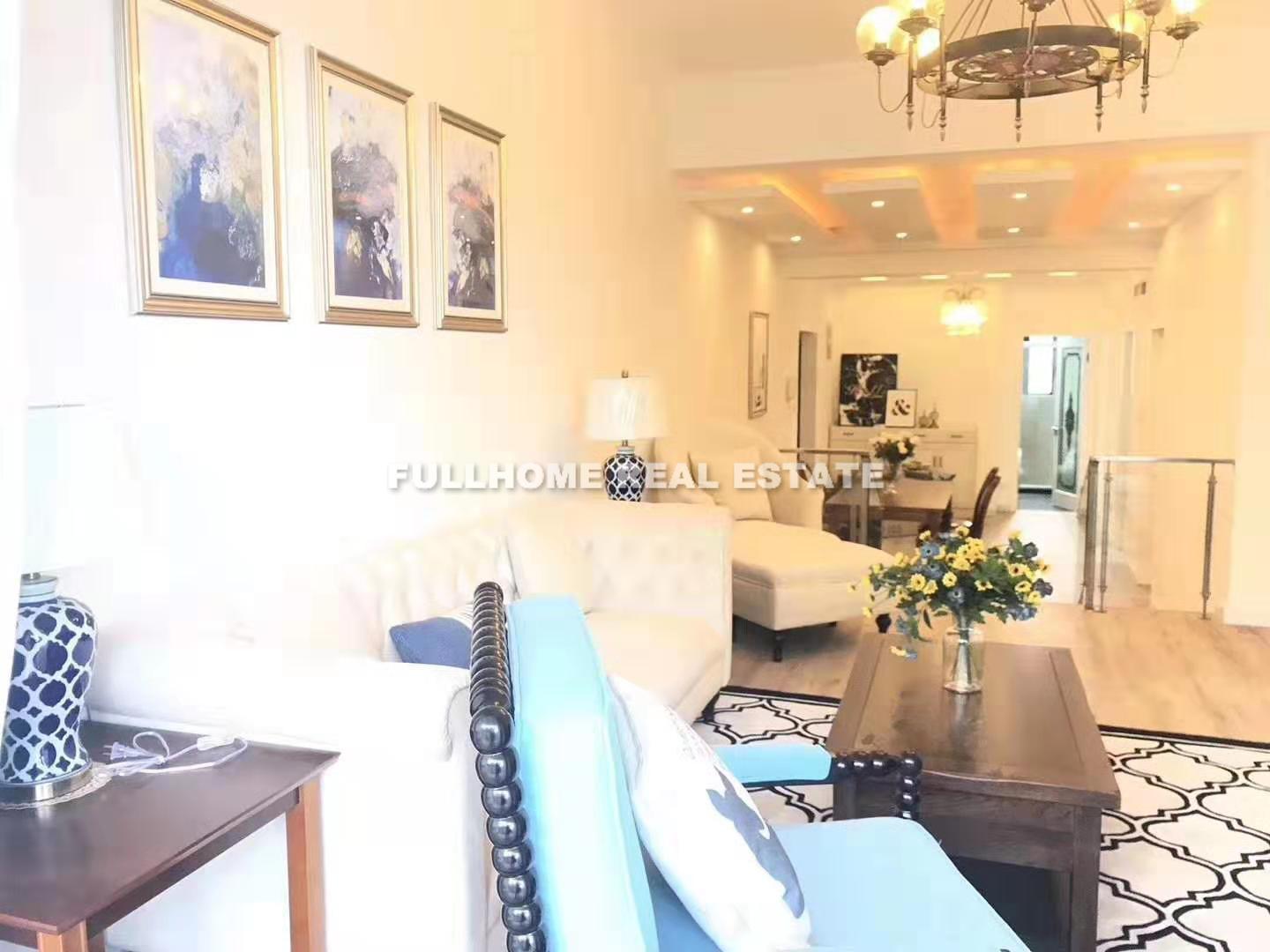 Huangpu Zhongxin City - 3 bedroom apartment in Shanghai, Xintiandi, Downtown