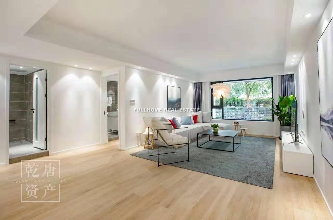 Novel Century - 4 bedroom apartment in Shanghai, Xujiahui, Downtown