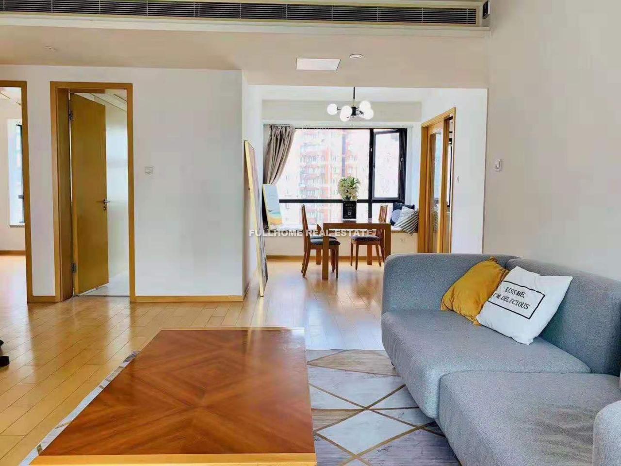 The Bund - 2 bedroom apartment in Shanghai, The Bund, Downtown