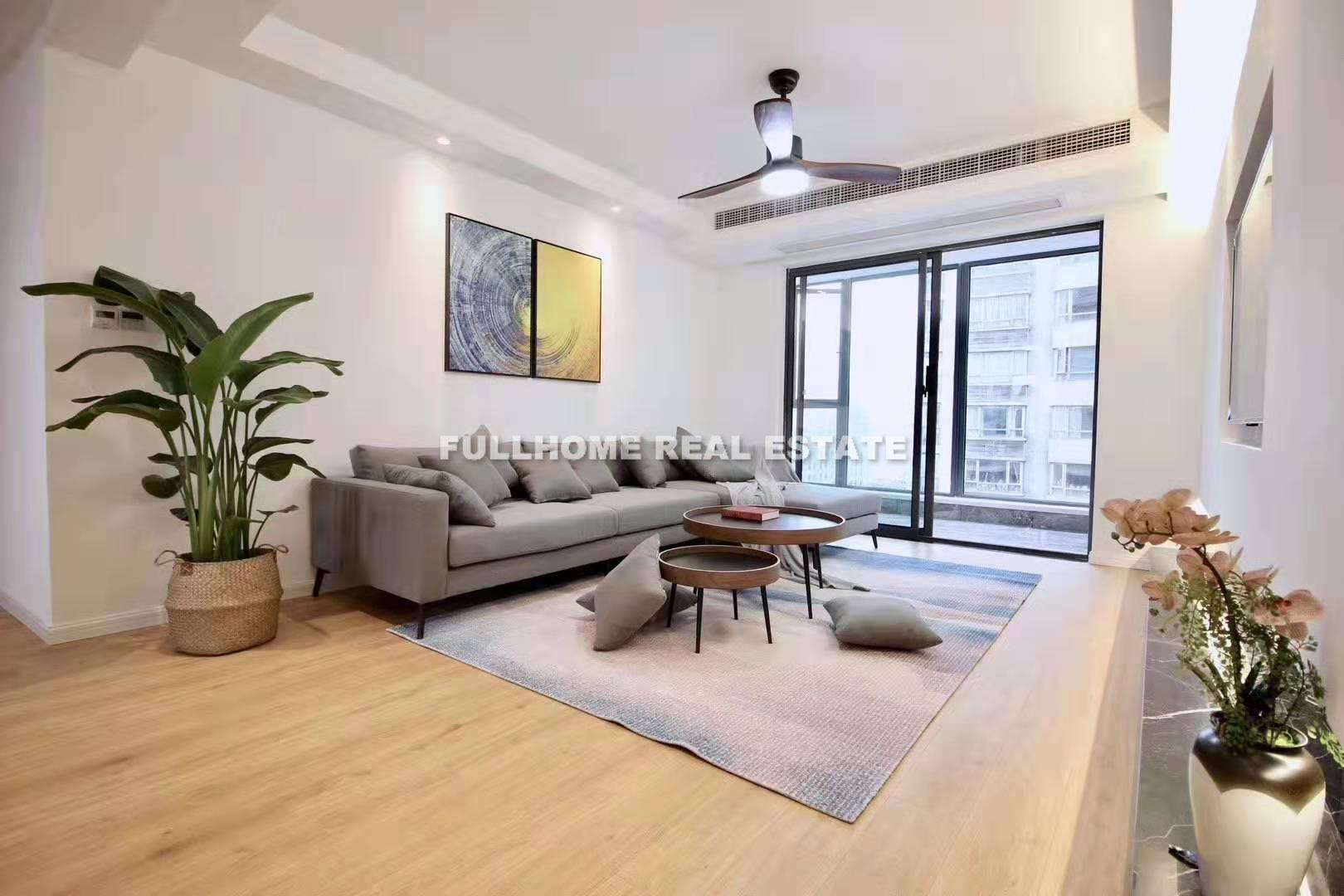 First Block - 3 bedroom apartment in Shanghai, Jing An, Downtown