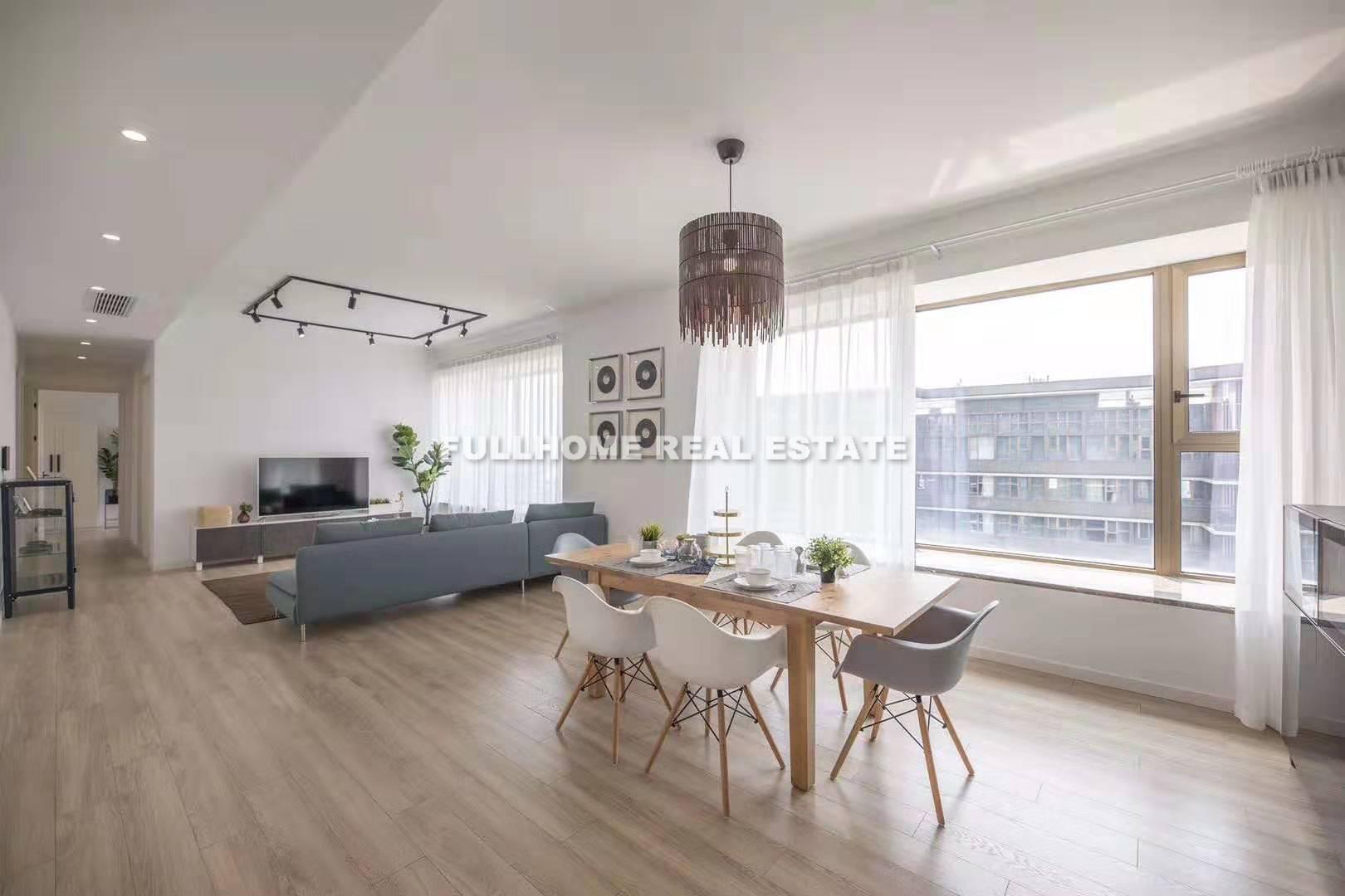 Same compound: Lv Di Huang Pu Bin Jiang, 3 bedrooms in Shanghai