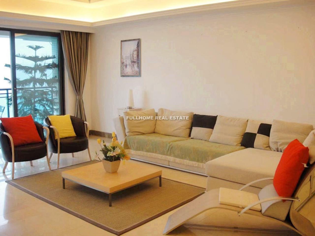 Same compound: Top View, 4 bedrooms in Guangzhou