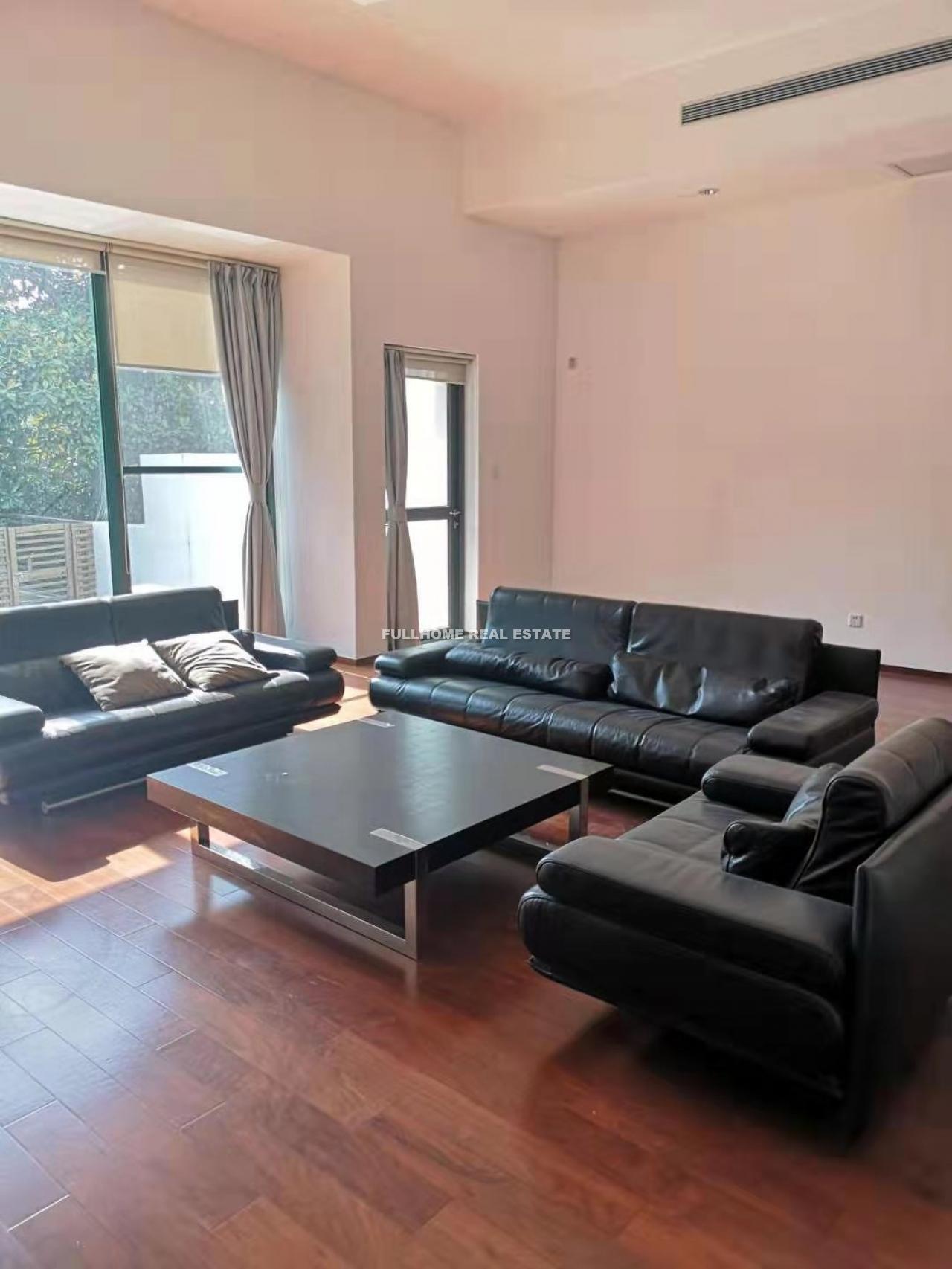 Westwood Green - 4 bedroom apartment in Shanghai, Minhang, Suburb