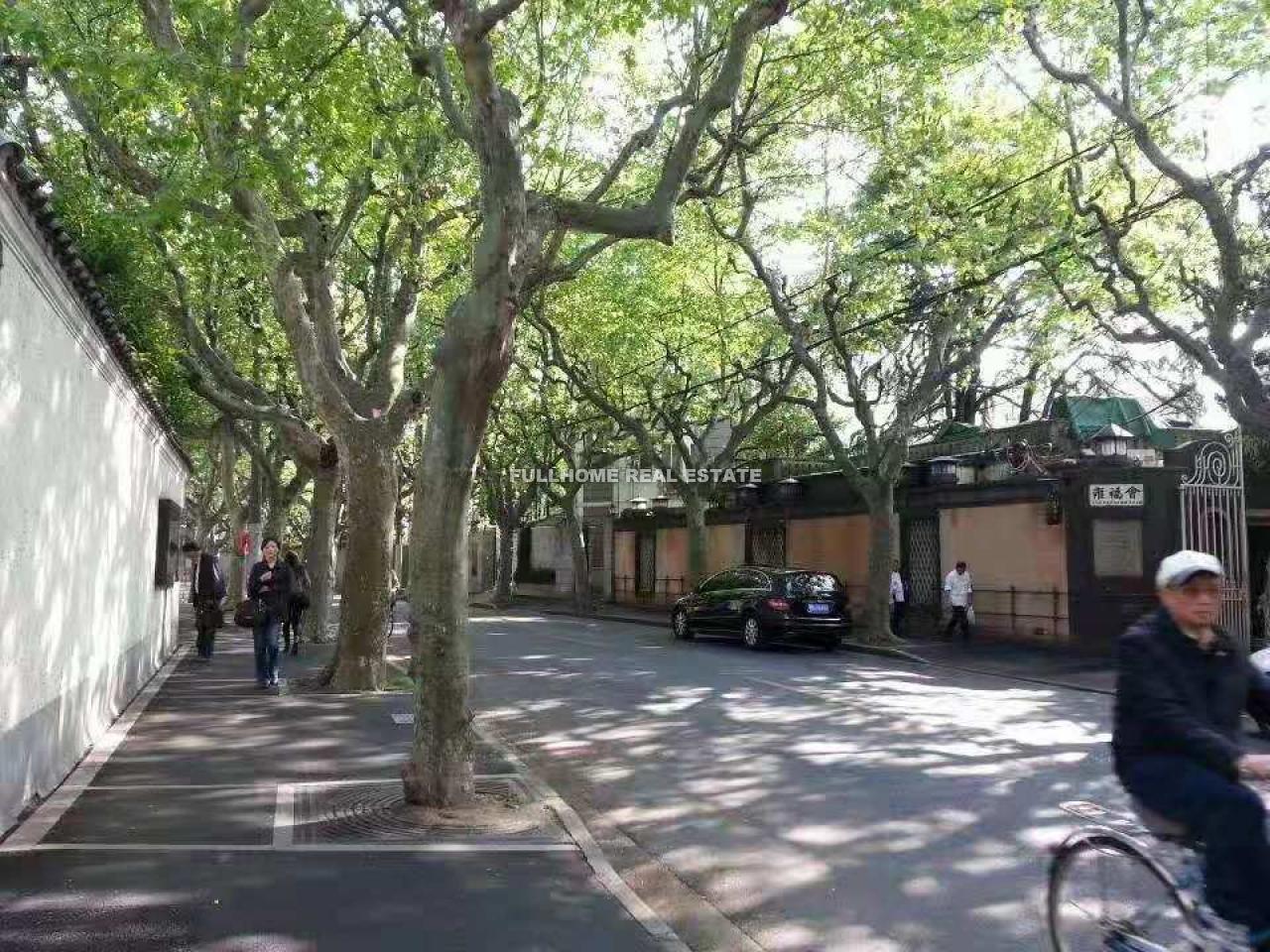 Lane 1-200 Yongfu Road Old House - 2 bedroom apartment in Shanghai, , 