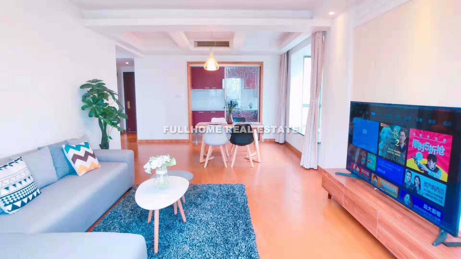 Shanghai Beach Xingchangcheng - 3 bedroom apartment in Shanghai, People Square, Downtown
