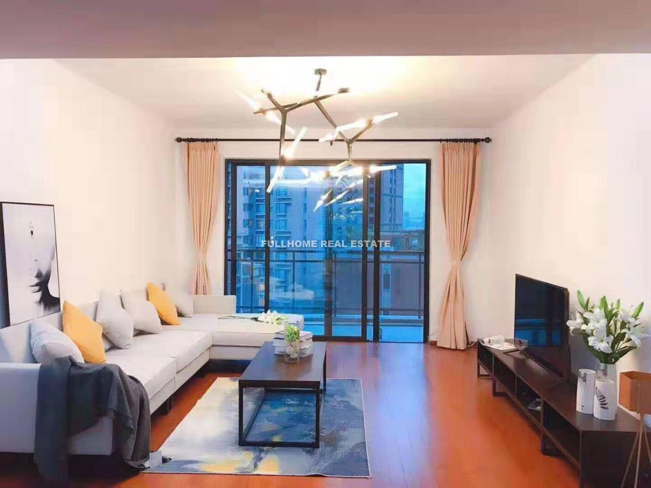 The Bund - 3 bedroom apartment in Shanghai, The Bund, Downtown