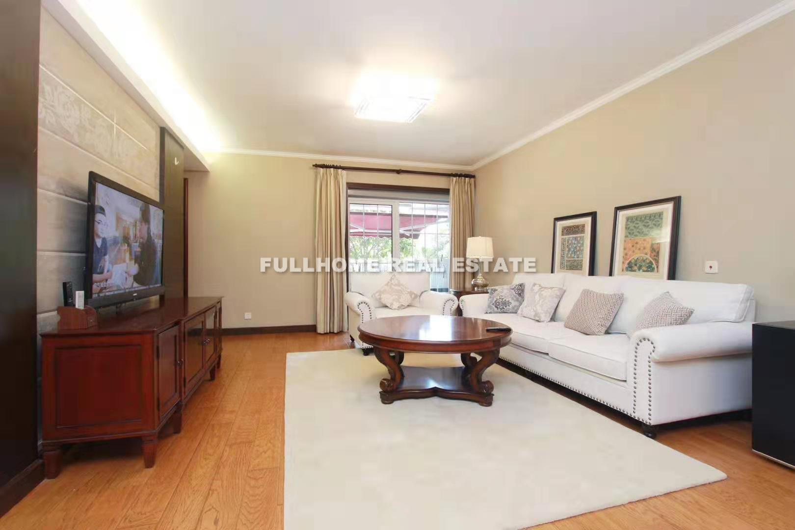 8 Park Avenue - 3 bedroom apartment in Shanghai, Jing An, Downtown