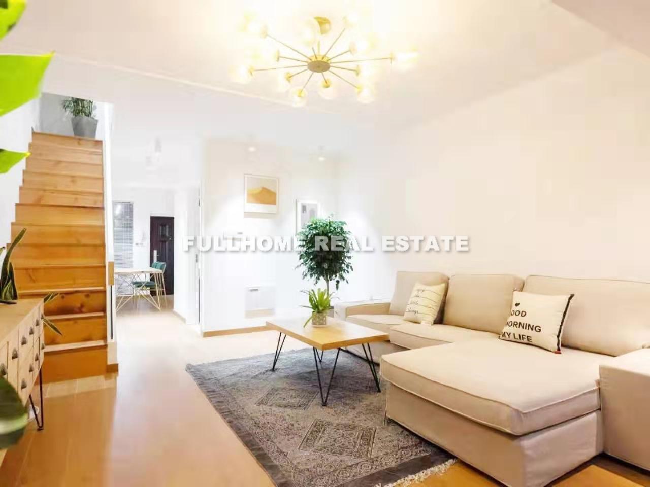Same compound: Ming Hua Yuan, 3 bedrooms in Shanghai