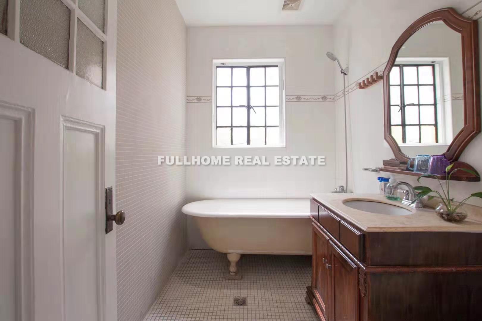No.9 Xinle Road Old House - Interior view 7, Shanghai rental property