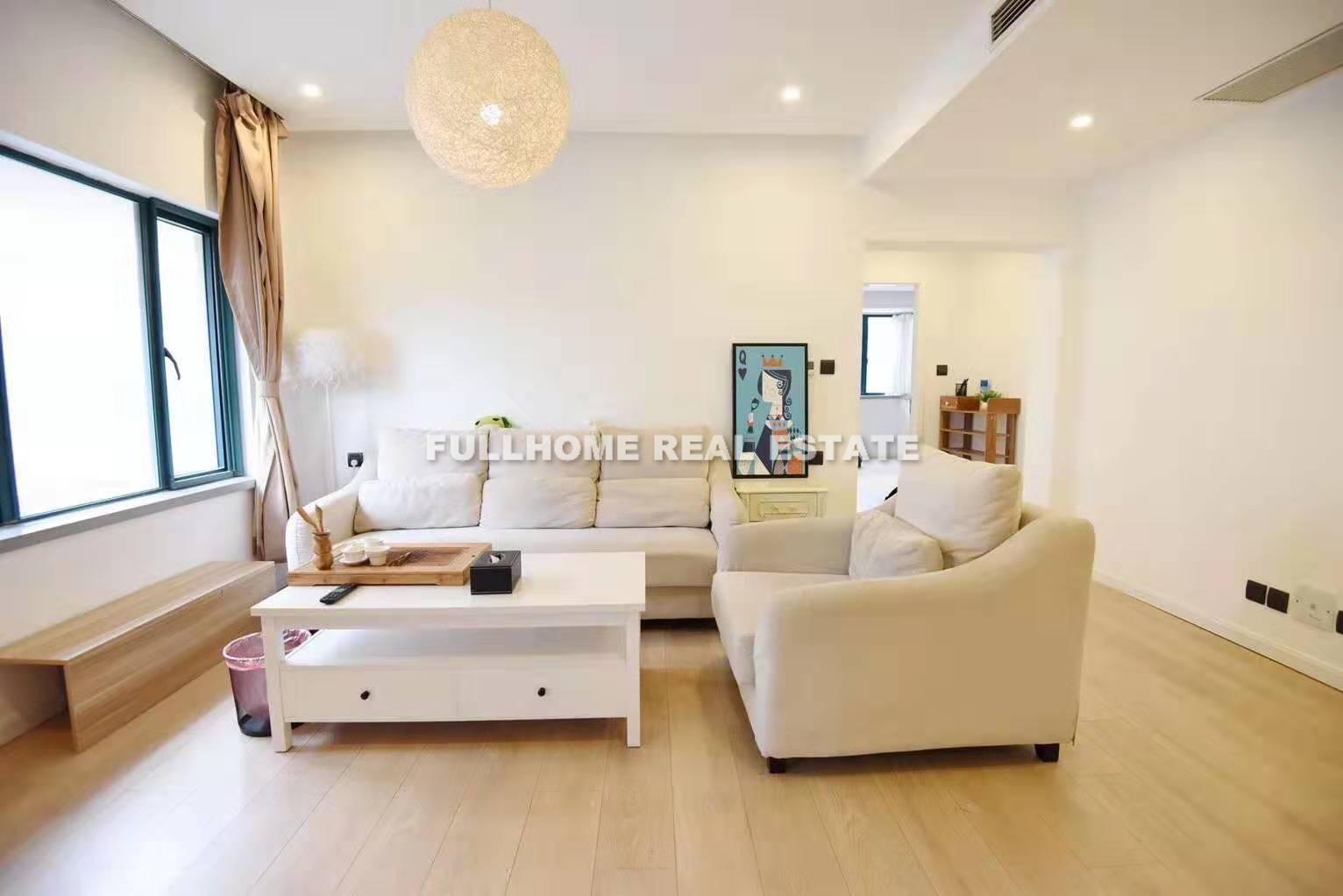 Same compound: Le Vincent Court, 3 bedrooms in Shanghai