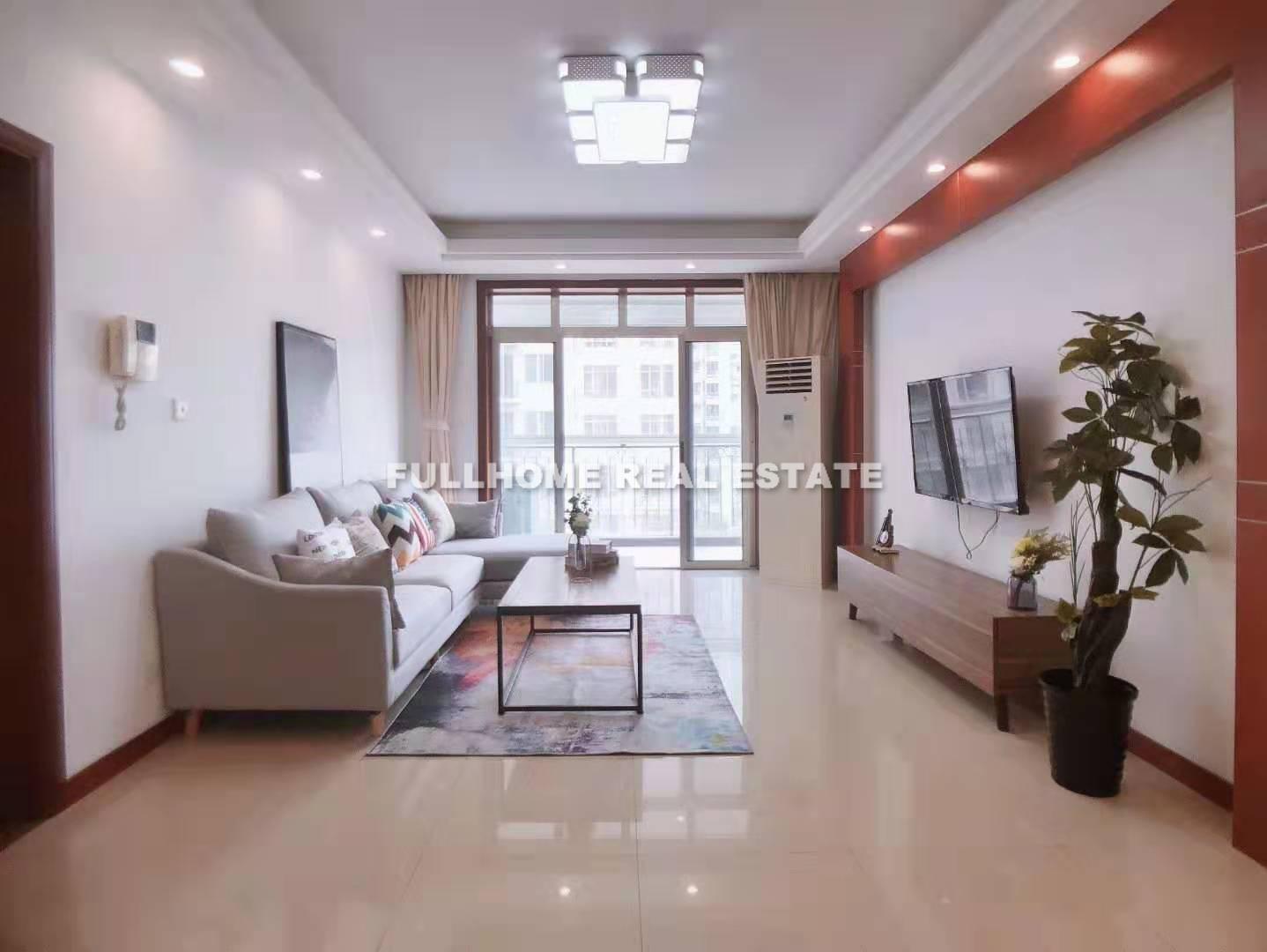 Louis Triumph Palace - 3 bedroom apartment in Shanghai, Zhongshan Park, Downtown