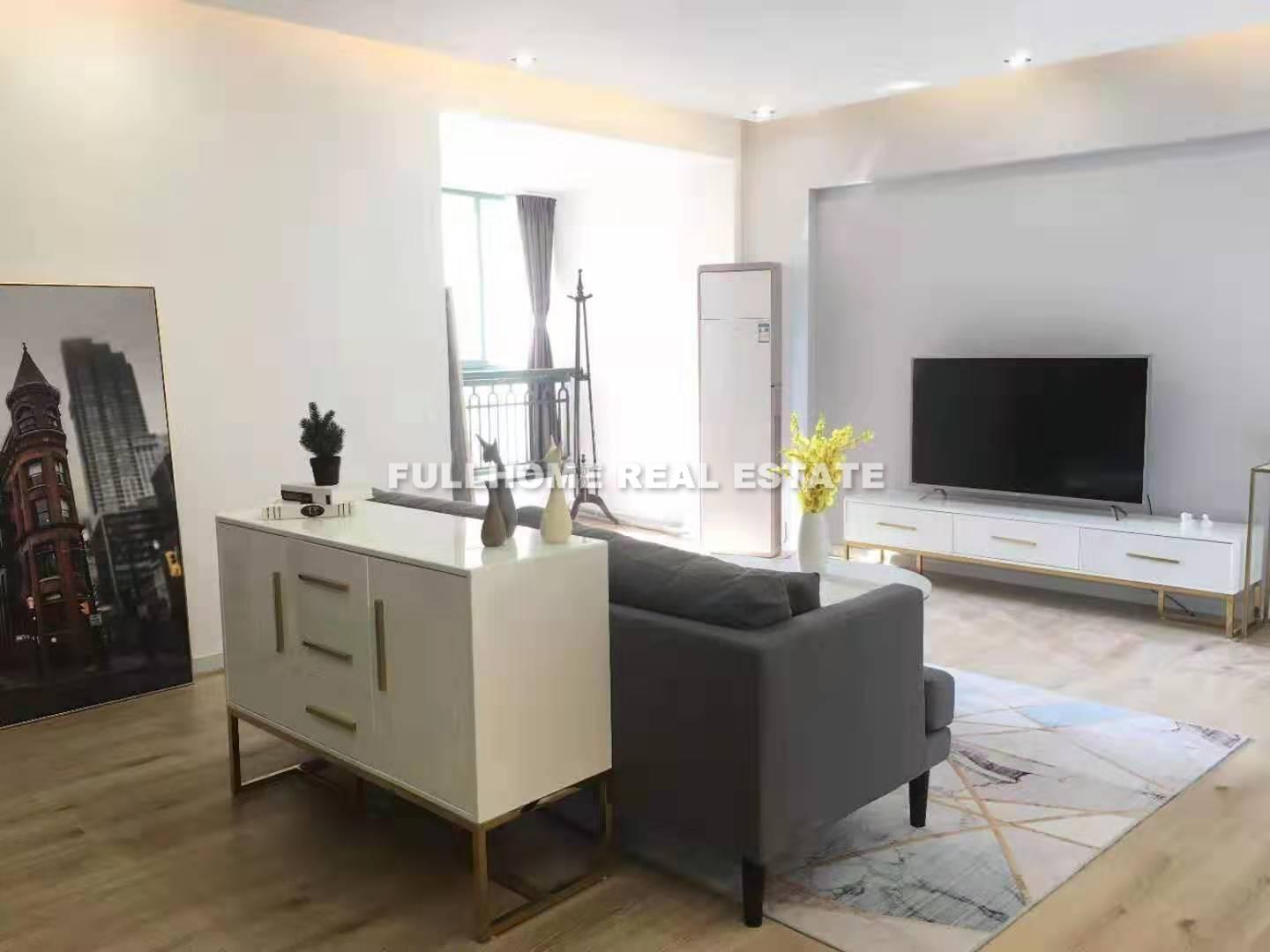 Huang Pu Xin Yuan - 3 bedroom apartment in Shanghai, People Square, Downtown