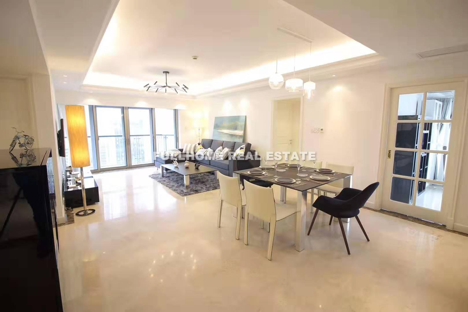 City Apartment - 4 bedroom apartment in Shanghai, FFC, Downtown