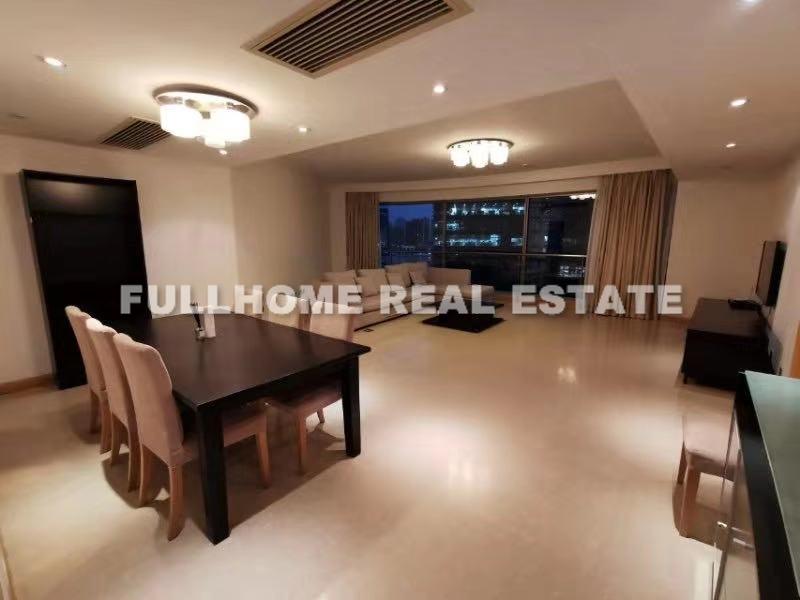 Shimao Riviera Garden - 4 bedroom apartment in Shanghai, Lujiazui, Pudong