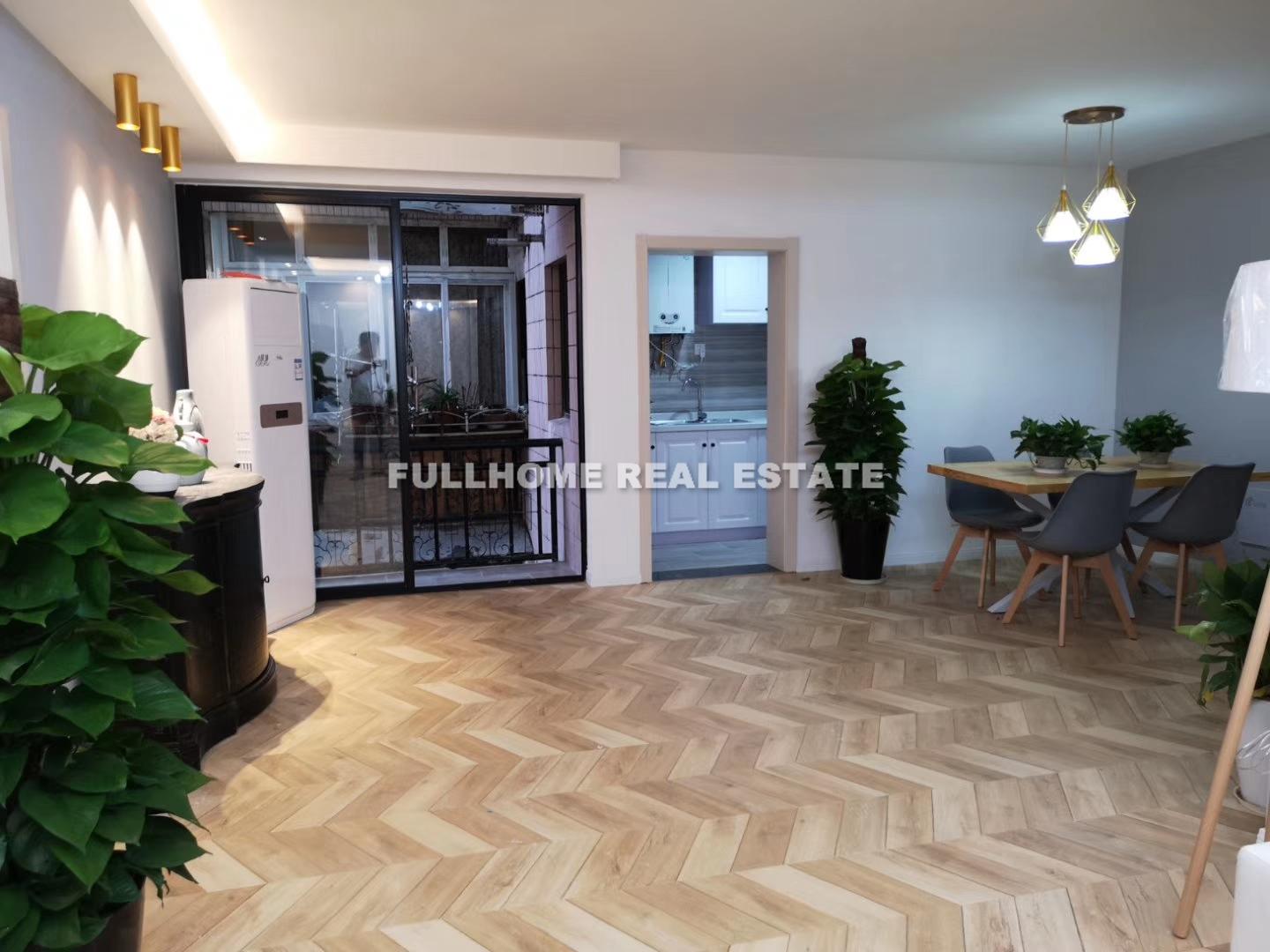 Same compound: Xin Du Cheng Apartment, 2 bedrooms in Shanghai