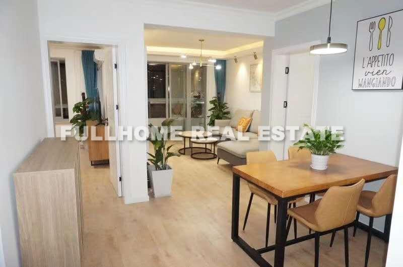 First Block - 2 bedroom apartment in Shanghai, Jing An, Downtown