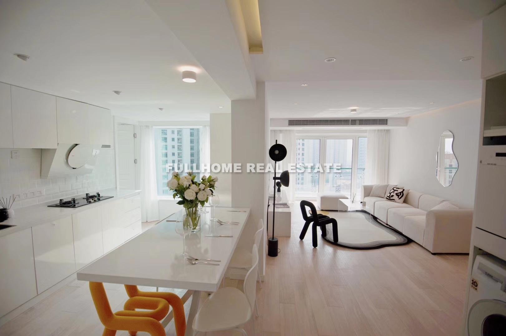 The Courtyards - 3 bedroom apartment in Shanghai, Jing An, Downtown