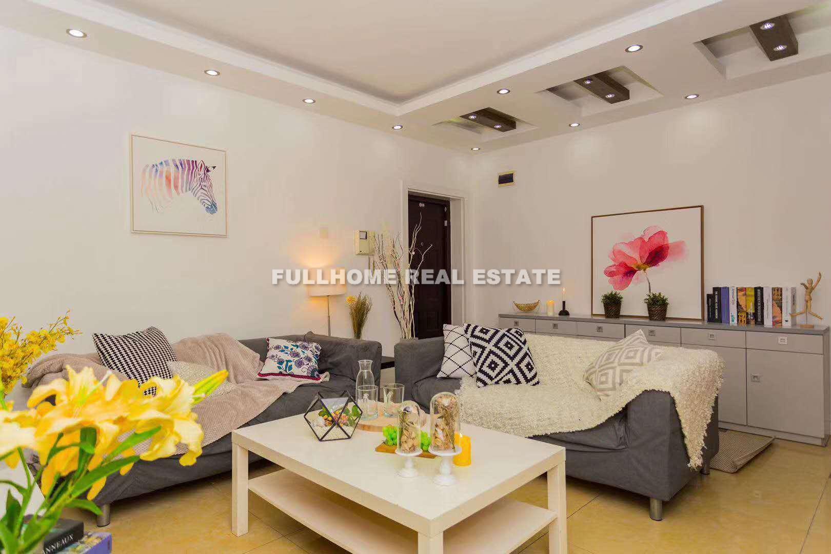 Shanghai Ben Se - 5 bedroom apartment in Shanghai, Putuo, Downtown