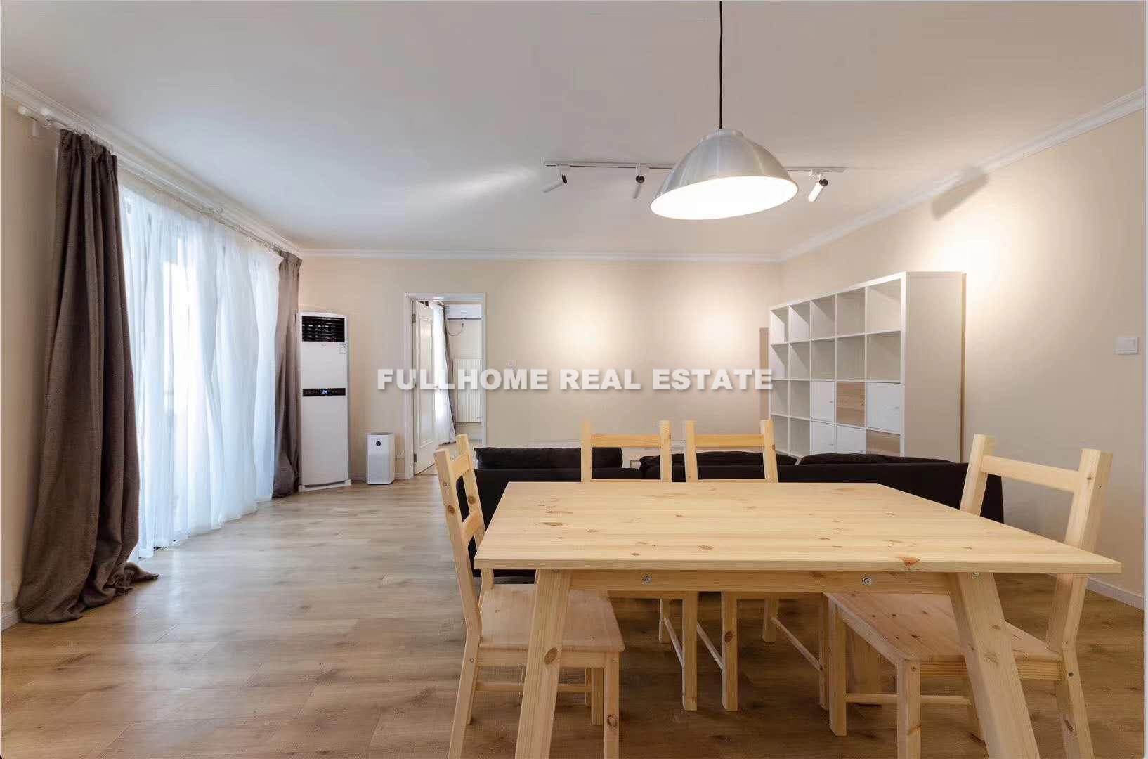 Wutong Garden - 1 bedroom apartment in Shanghai, Xujiahui, Downtown