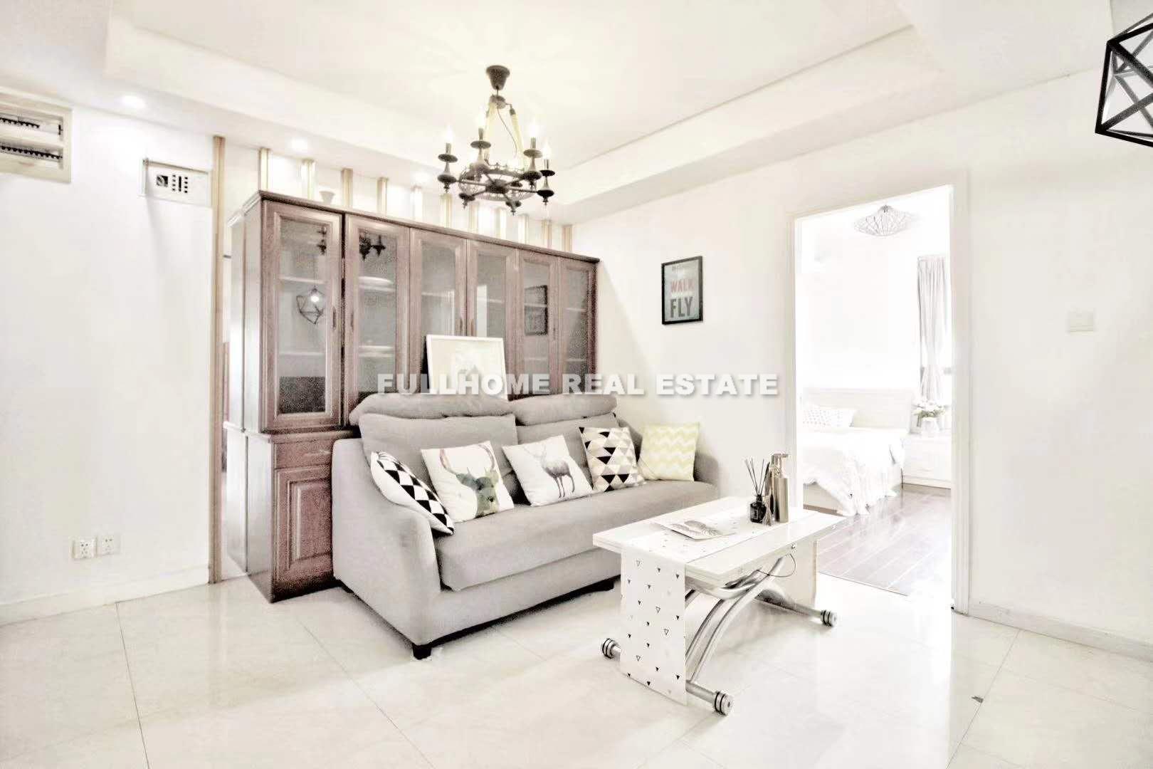 Zhong Yuan Liang Wan Cheng - 5 bedroom apartment in Shanghai, Putuo, Downtown