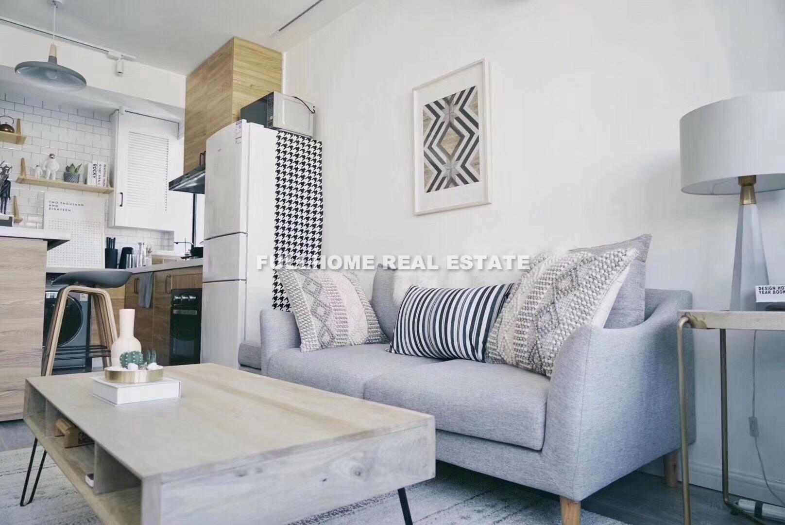Lane 200-500 Zhenning Road Old House - 1 bedroom apartment in Shanghai, Jing An, Downtown