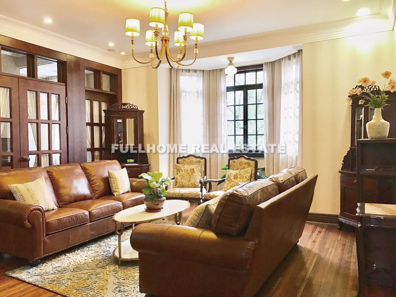 Germanic Apartment - 3 bedroom apartment in Shanghai, Downtown, Downtown