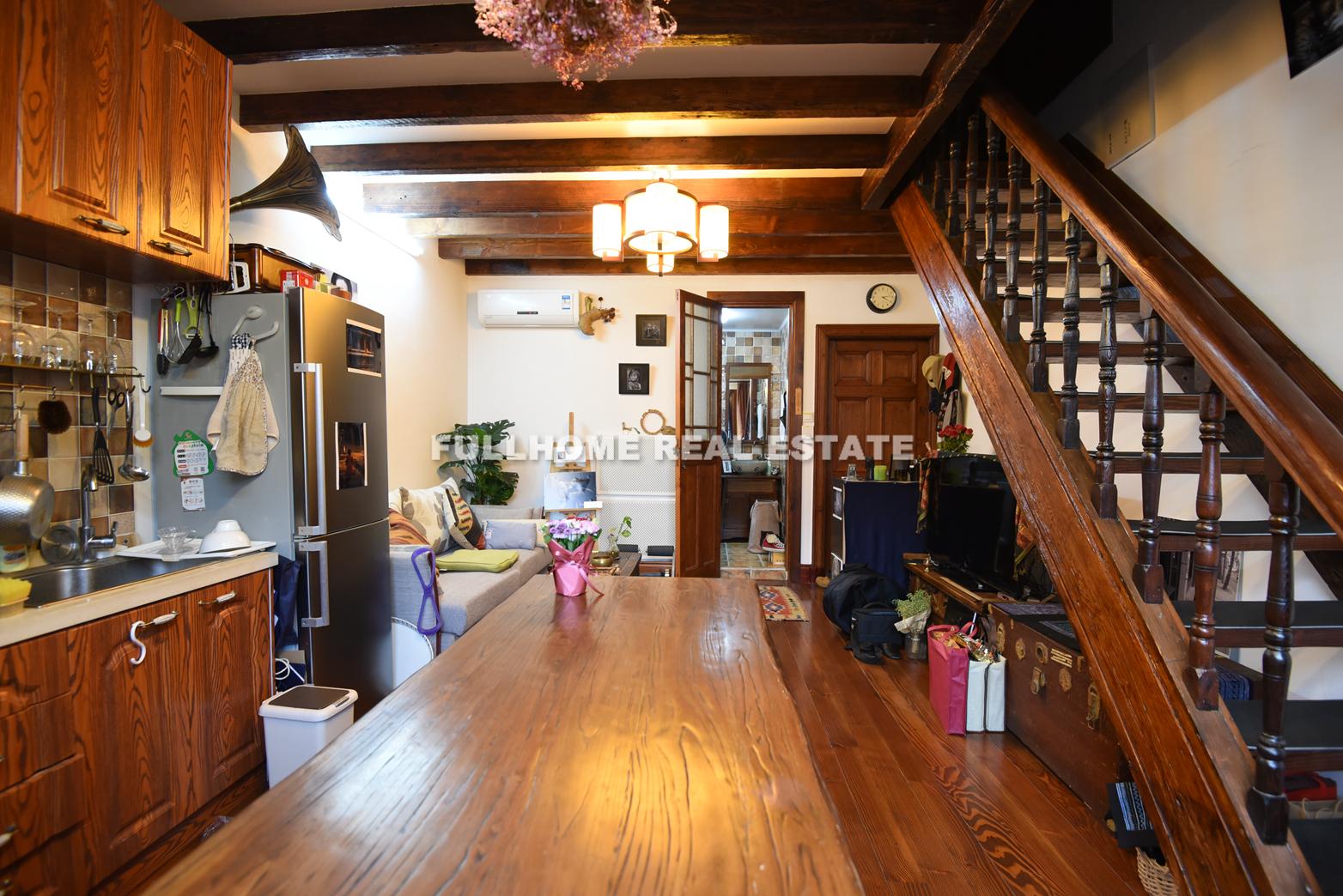 No.200-400 South Wulumuqi Road Old House - 2 bedroom apartment in Shanghai, FFC, Downtown