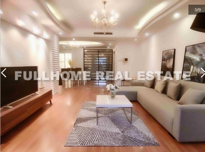 East Huaihai Apartment - 3 bedroom apartment in Shanghai, People Square, Downtown