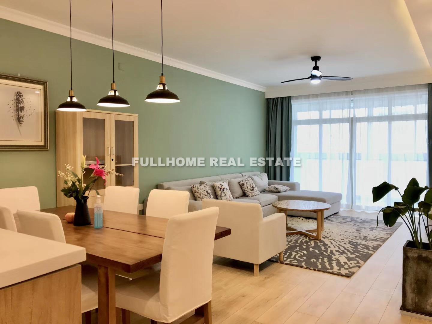 Louis Triumph Palace - 3 bedroom apartment in Shanghai, Zhongshan Park, Downtown