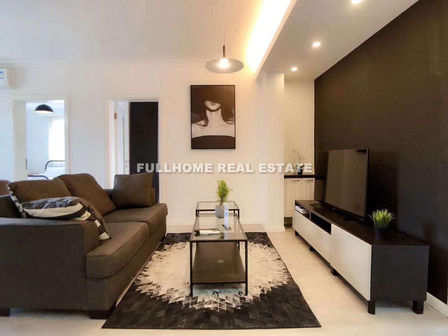 Xin Ping Apartment - 3 bedroom apartment in Shanghai, , 