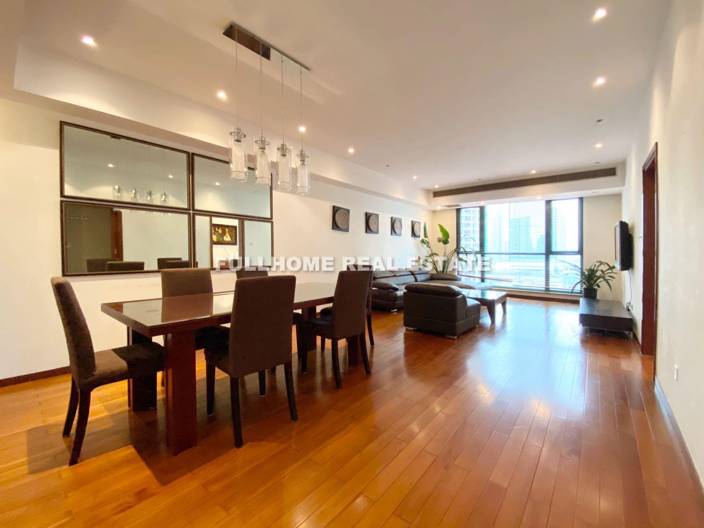 Yanlord Garden - 3 bedroom apartment in Shanghai, Lujiazui, Pudong