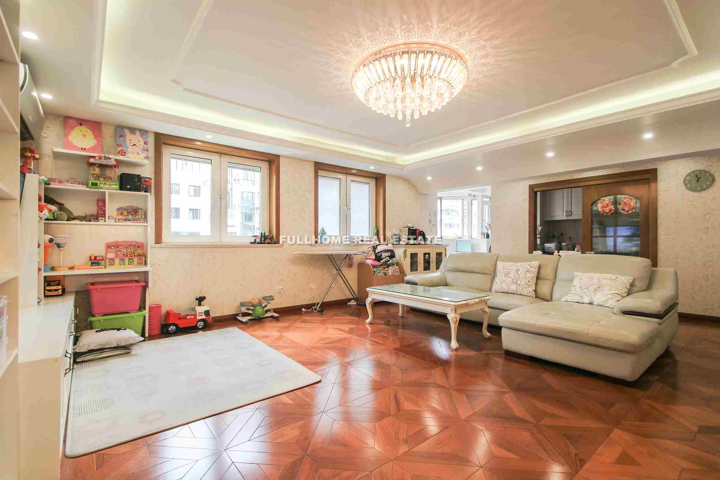 Marseille Garden - 3 bedroom apartment in Shanghai, Gubei, Hongqiao