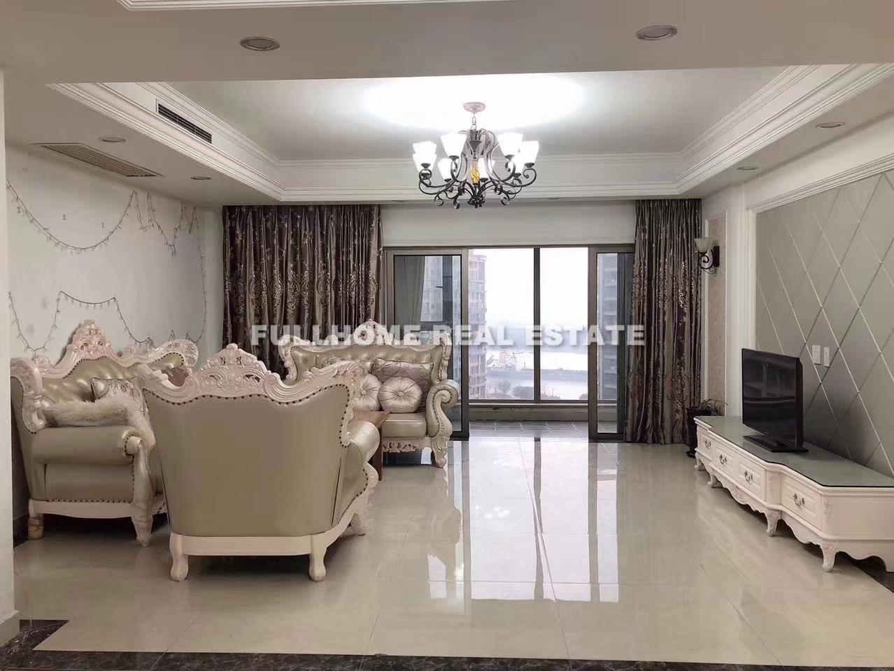 Shanghai Bay - 4 bedroom apartment in Shanghai, Xujiahui, Downtown