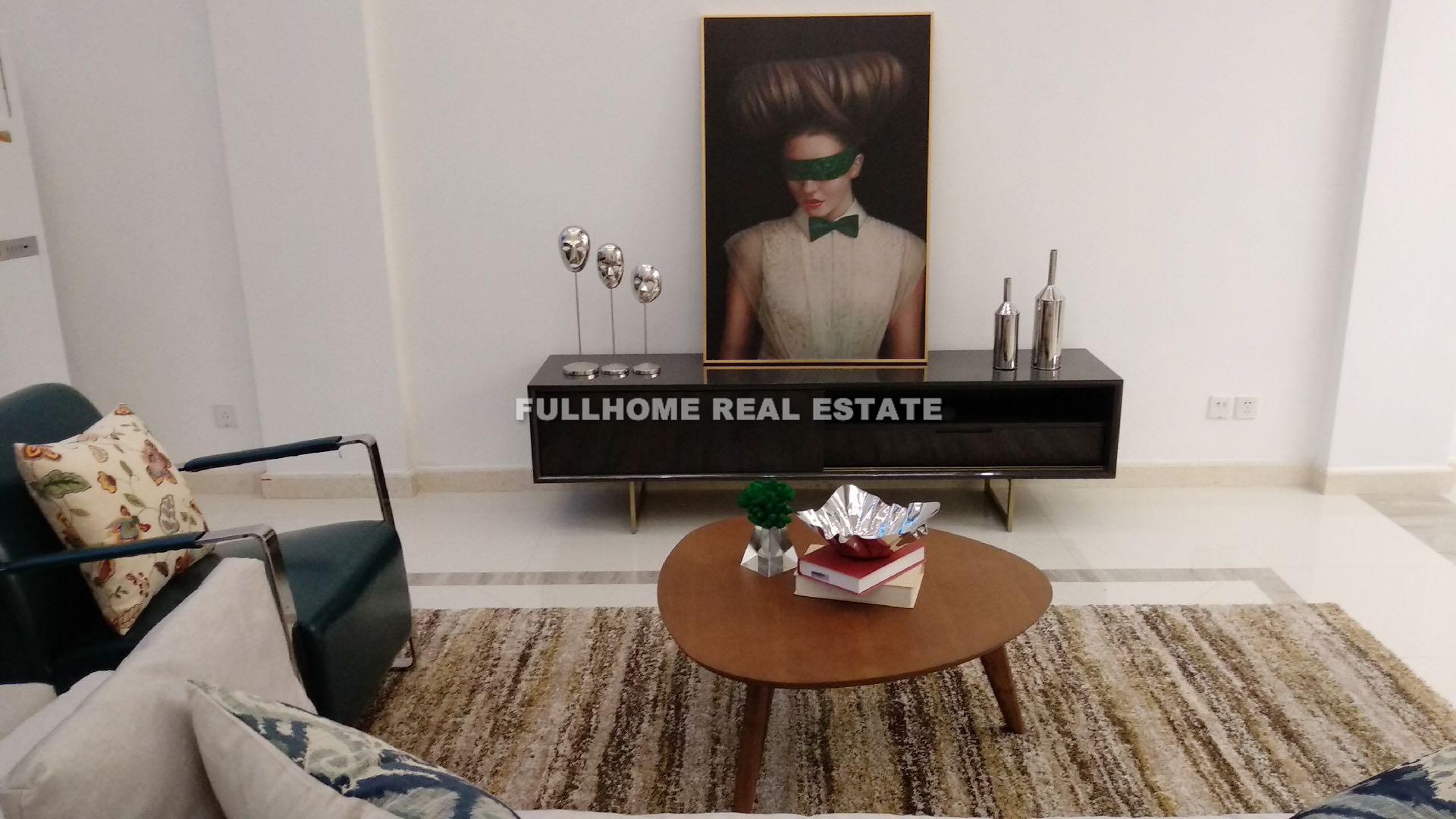 Same compound: Regency Park, 4 bedrooms in Shanghai