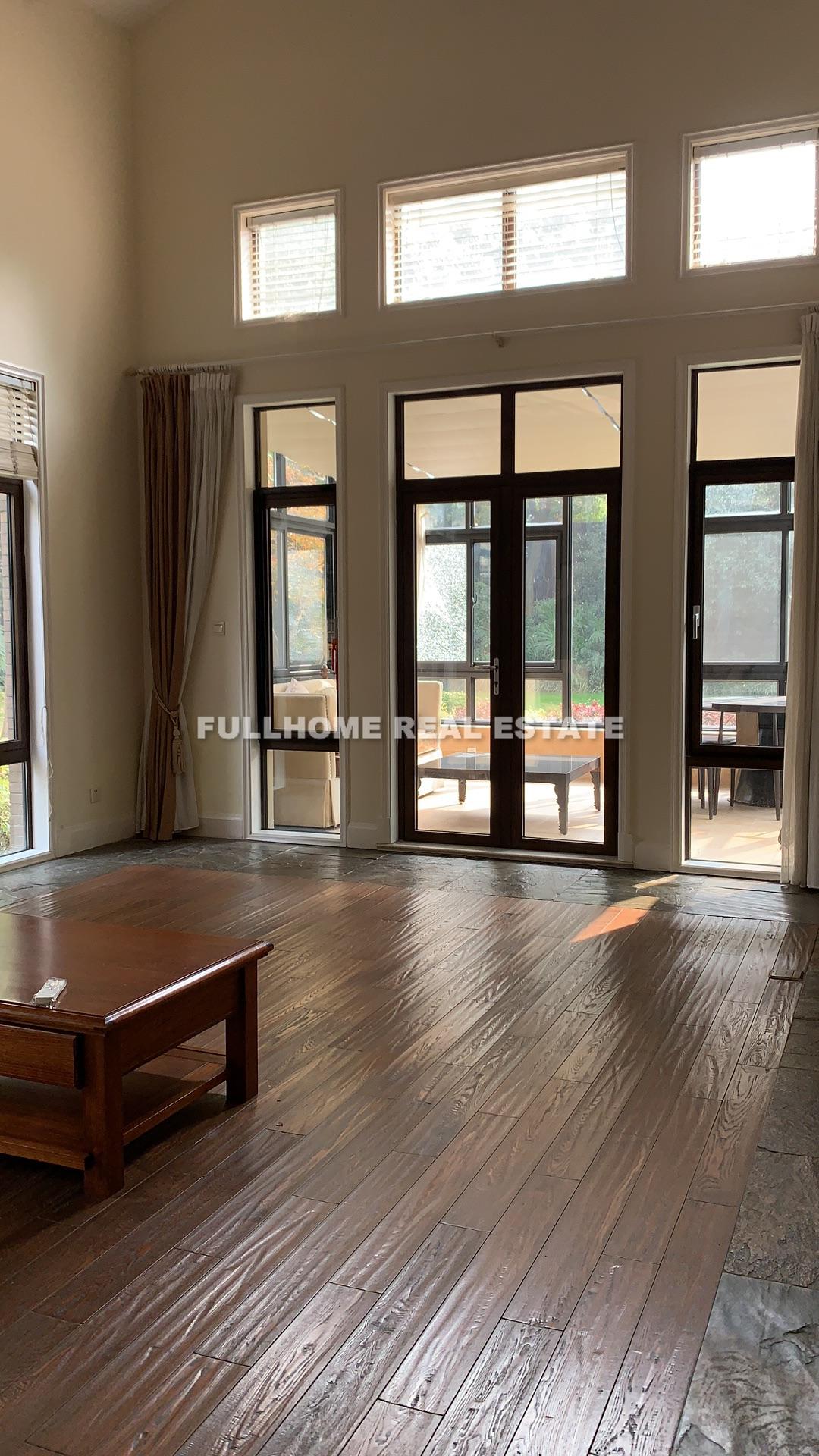 Similar property: Tiziano Villas, 4 bedrooms, 430 sqm in Shanghai