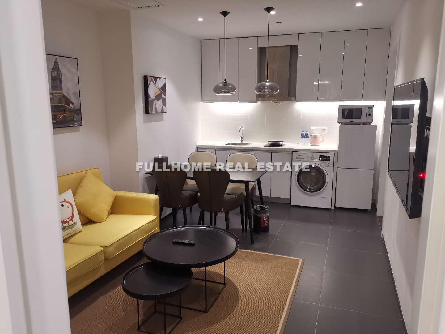 Same compound: Aggregate, 2 bedrooms in Shanghai