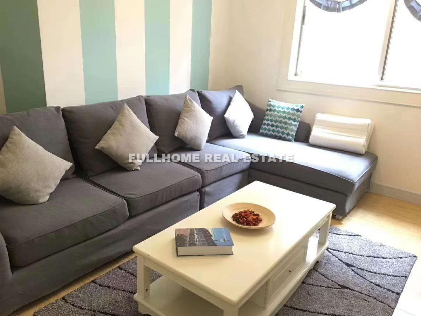 Jinpu Apartment - 3 bedroom apartment in Shanghai, Xujiahui, Downtown