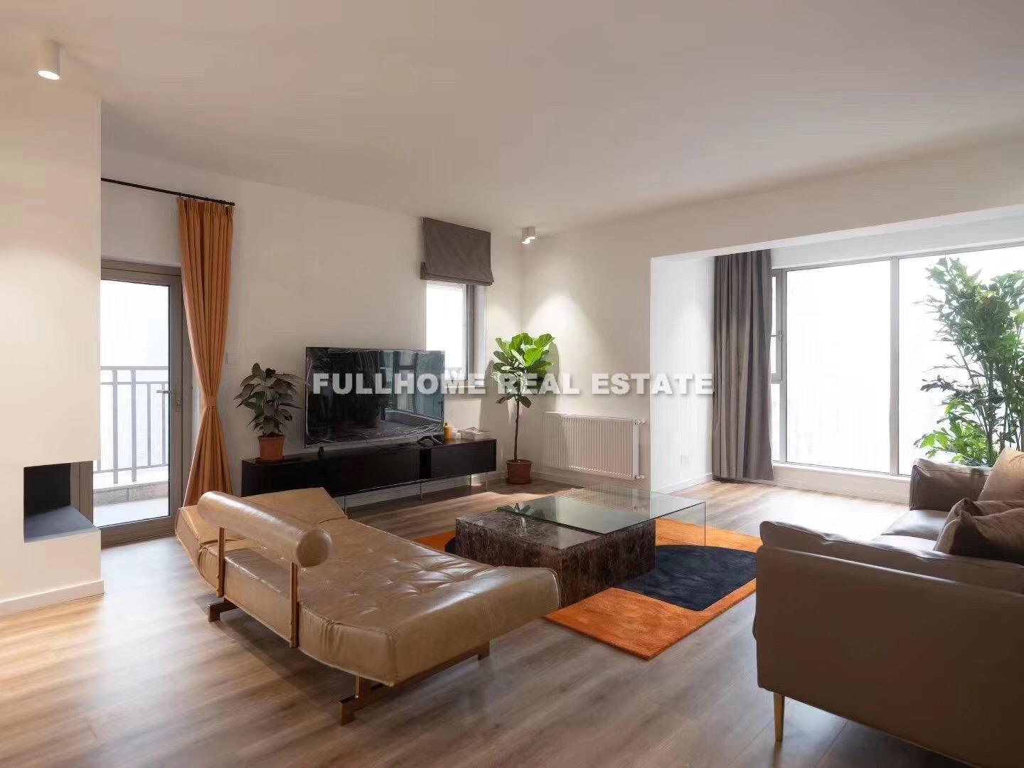 Shanghai Bay - 4 bedroom apartment in Shanghai, Xujiahui, Downtown