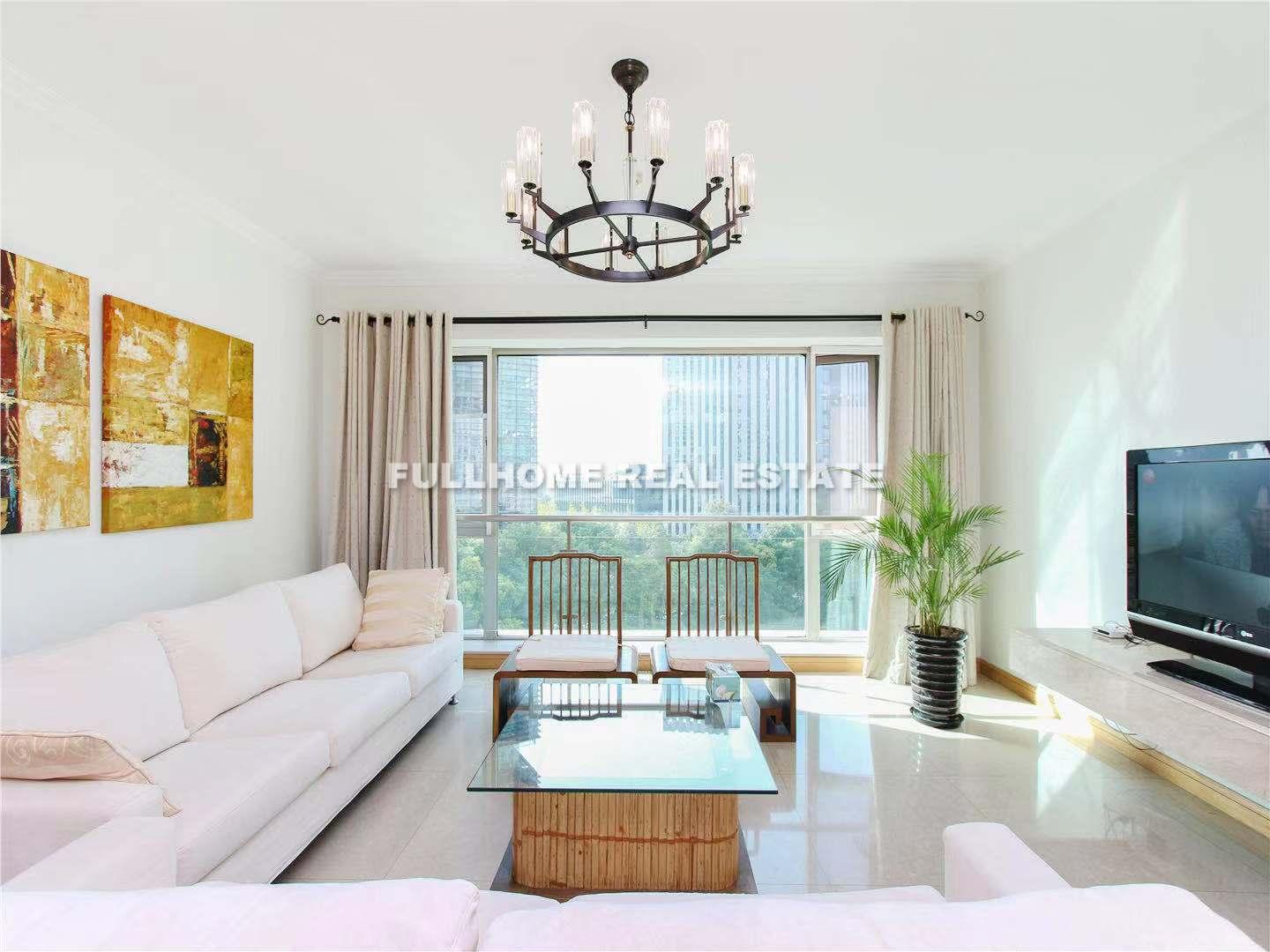 Shimao Riviera Garden - 3 bedroom apartment in Shanghai, Lujiazui, Pudong