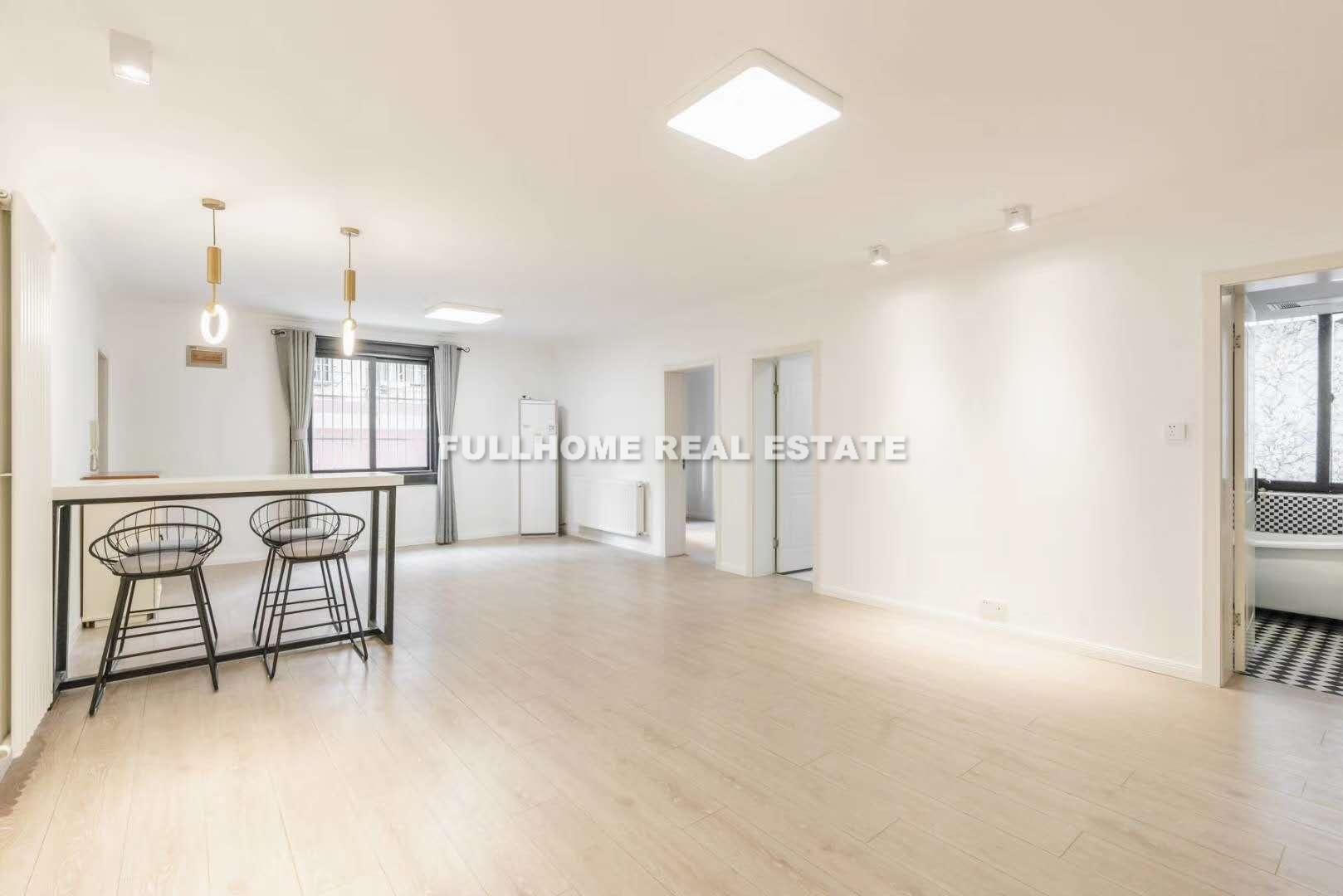 Ding Xiang Garden Apartments - 3 bedroom apartment in Shanghai, Xujiahui, Downtown