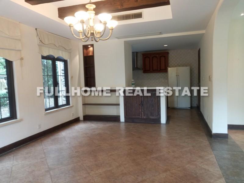 Rancho Santa Fe - 4 bedroom apartment in Shanghai, Minhang, Suburb