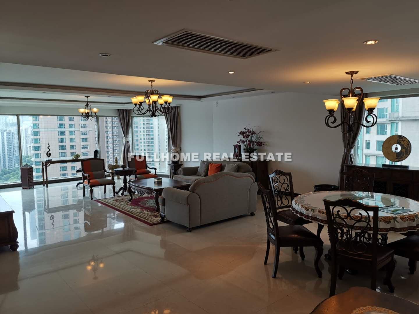 Shimao Riviera Garden - 4 bedroom apartment in Shanghai, Lujiazui, Pudong