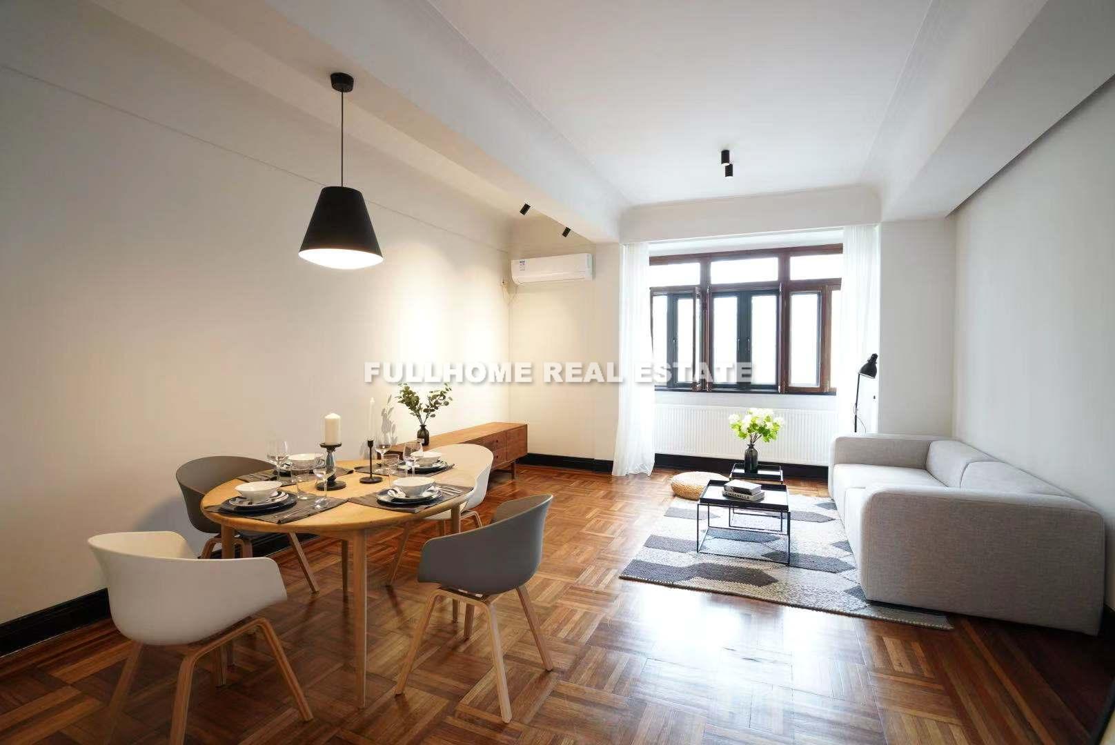 Same compound: Sullivan Apartment, 2 bedrooms in Shanghai