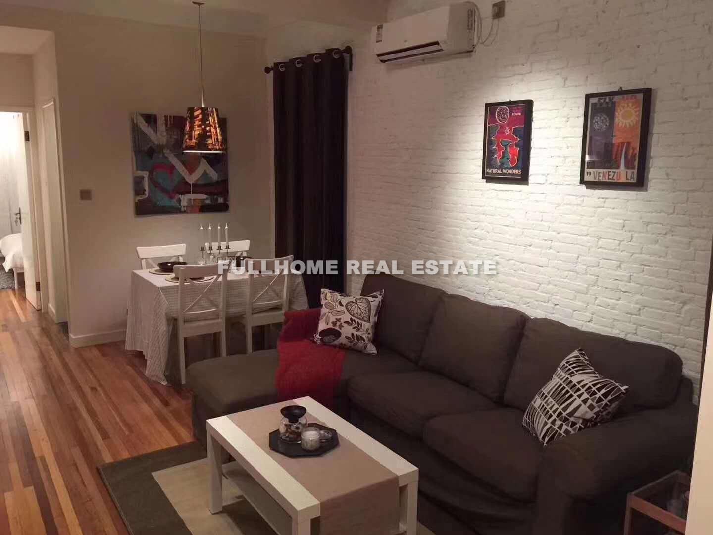 Same compound: Marx Apartment, 2 bedrooms in Shanghai