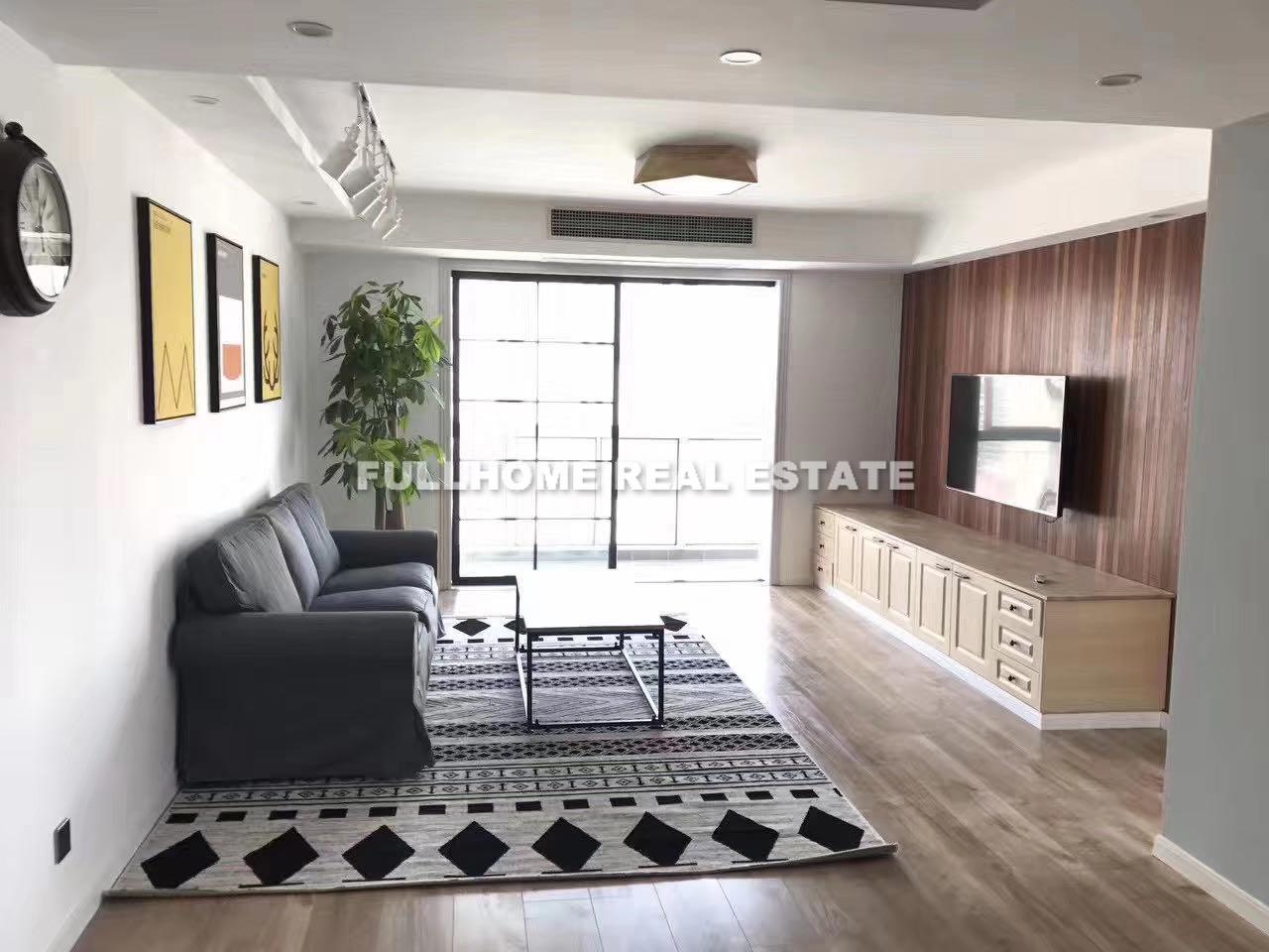 Zhonghui Apartment - 3 bedroom apartment in Shanghai, FFC, Downtown