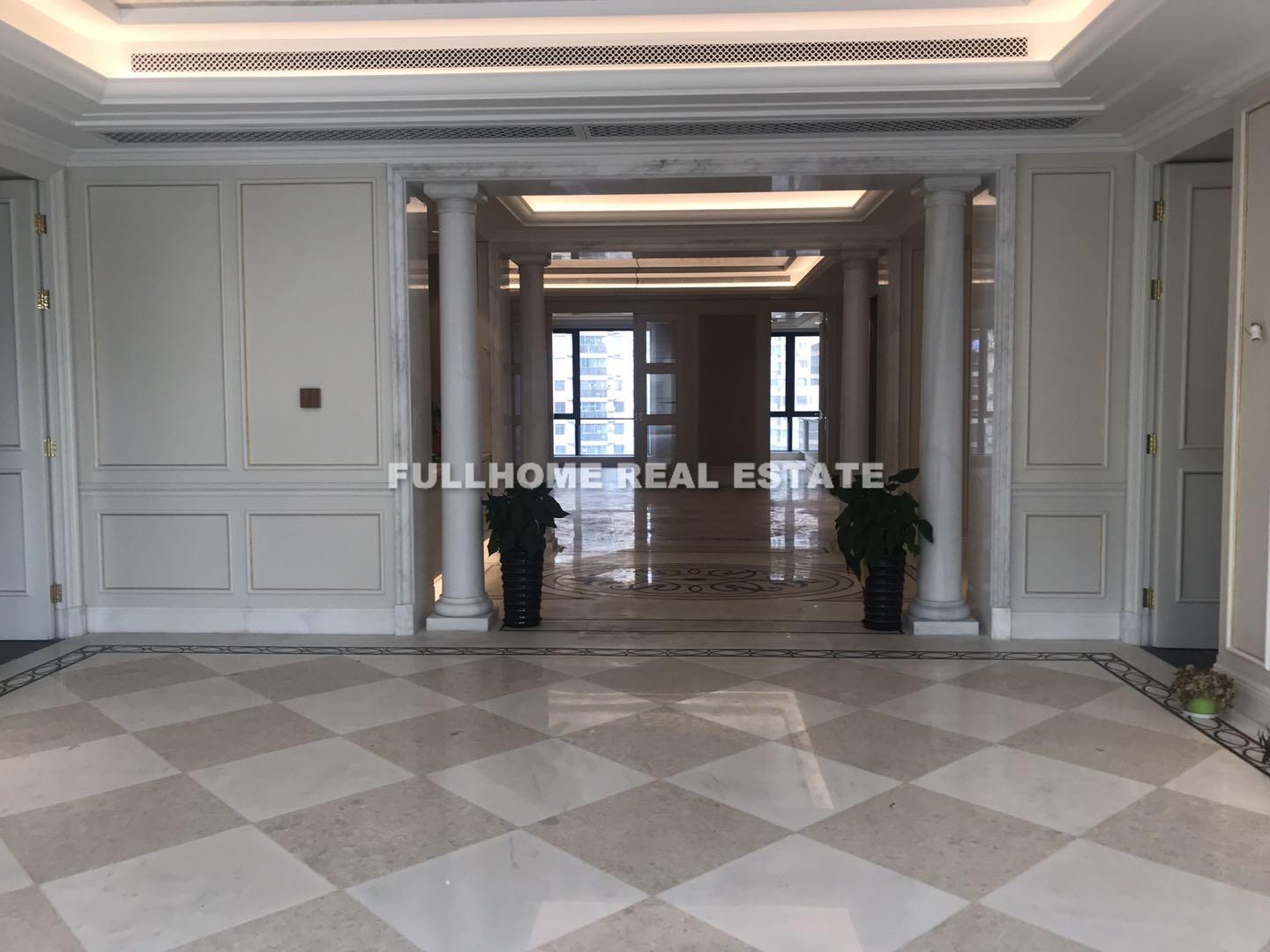 Similar property: E18, 5 bedrooms, 369 sqm in Shanghai
